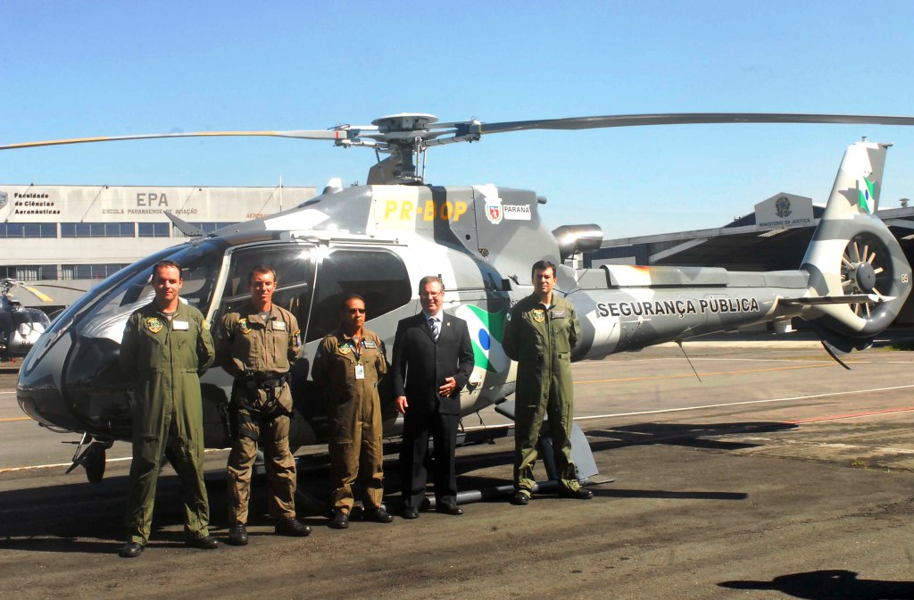 O delegado Renato Coelho e os investigadores Eduardo Miranda e Alessandro Pini são os três primeiros representantes da Polícia Civil no GRAER/PR. Foto: Chuniti Kawamura