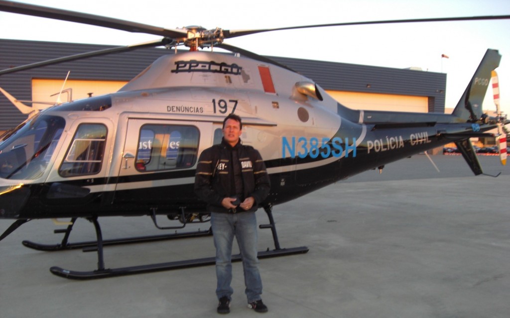 Voo de recebimento do AW119Ke realizado na Filadélfia (Pensilvânia, EUA) pelo Cmt Carrasco.