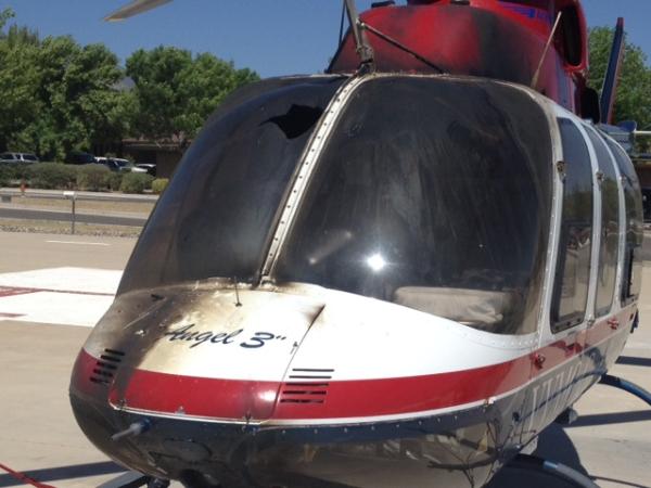 Helicóptero EMS atacado com coquetel molotov nos EUA