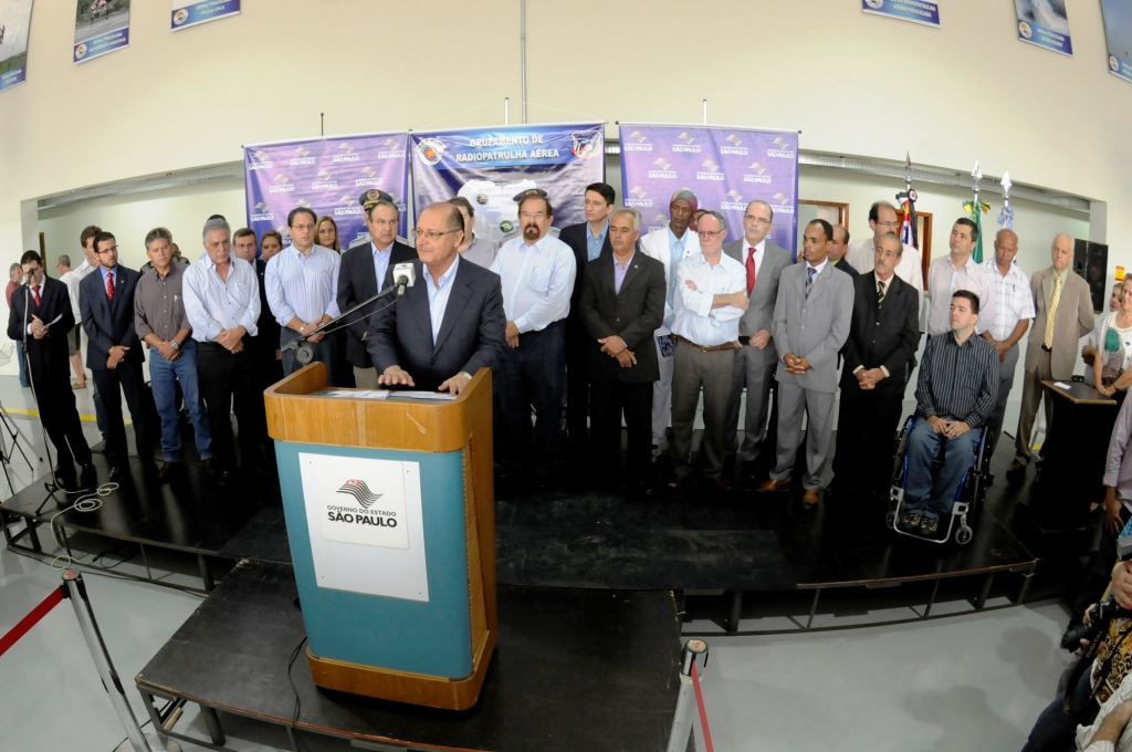 Governador de São Paulo preside inauguração do novo hangar. Foto: Emerson Pigosso inauguracaopiracicaba