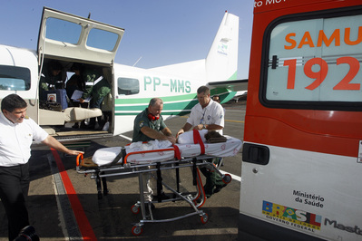 Em dois anos e meio, de janeiro de 2011 a julho de 2013, o Grupamento Aeropolicial e Resgate Aéreo (GRAER) do Governo do Estado salvou 300 vidas, com a remoção ou o resgate de pessoas que precisaram de atendimento médico de urgência. Foto: ANPr