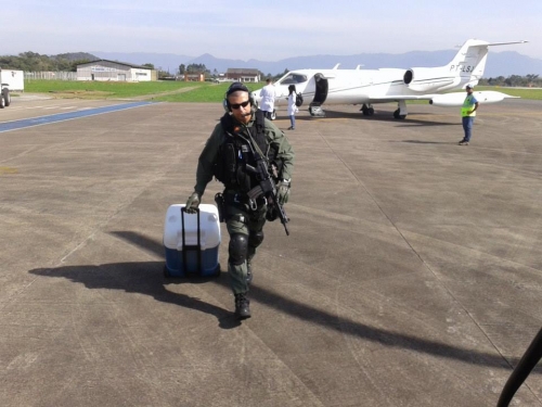 Equipe do helicóptero Águia levou o órgão até o Aeroporto de Joinville, de onde foi levado para São Paulo.