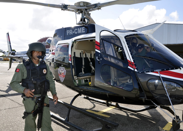 04.09.15-helicoptero-acaua_fotos_walter-rafael-41