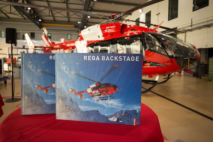 Impressões do #vernissage do novo livro #rega bastidores em 5 de novembro de 2015 no hangar da rega. rega