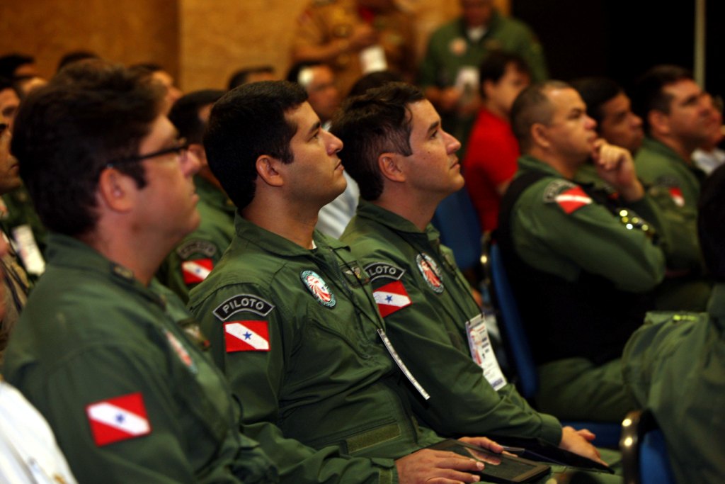 Com o tema “O homem, a máquina e o meio”, o Grupamento Aéreo de Segurança Pública (Graesp) promoveu, na quarta-feira (9), o Seminário de Segurança de Voo 2015. FOTO: SIDNEY OLIVEIRA / AG. PARÁ DATA: 10.12.2015 BELÉM - PARÁ Com o tema “O homem, a máquina e o meio”, o Grupamento Aéreo de Segurança Pública (Graesp) promoveu, na quarta-feira (9), o Seminário de Segurança de Voo 2015. FOTO: SIDNEY OLIVEIRA / AG. PARÁ DATA: 10.12.2015 BELÉM - PARÁ