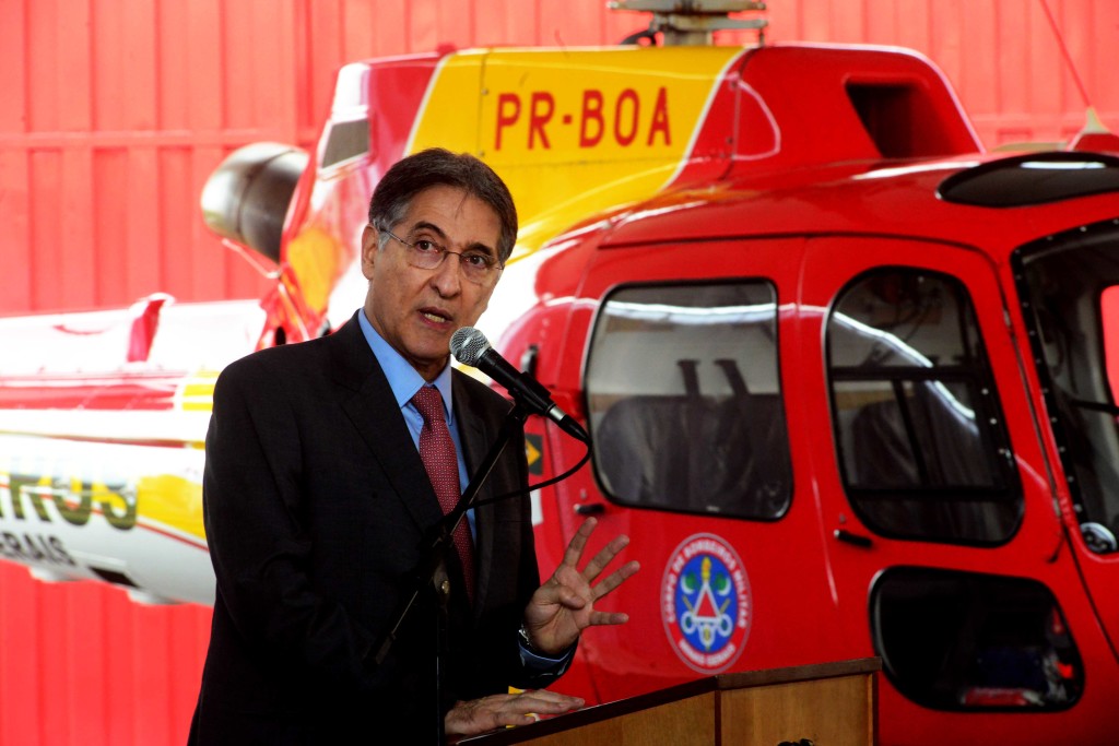 Governador entrega helicóptero para resgates no Sul de Minas