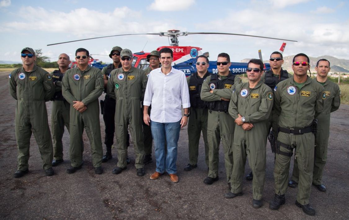 Helder Barbalho e integrantes do GTA Helder Barbalho e integrantes do GTA