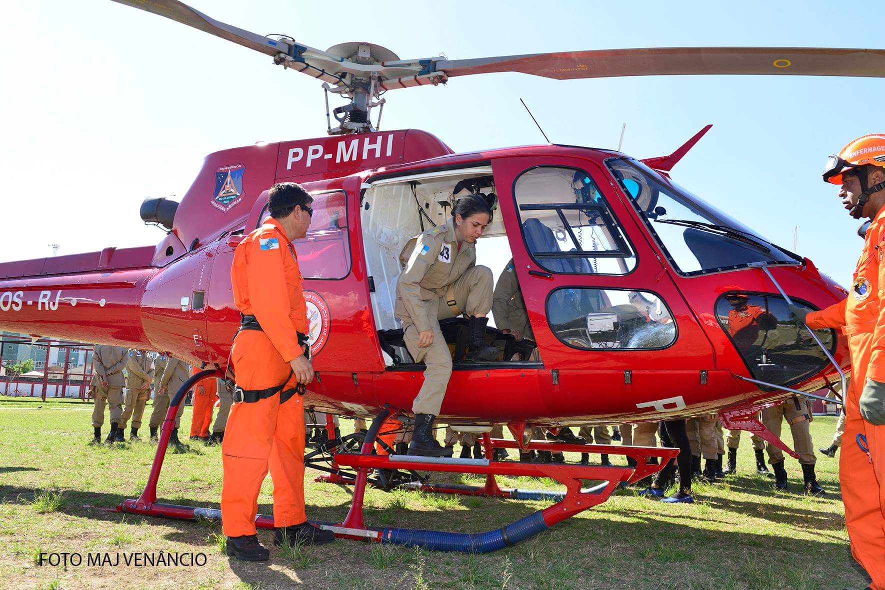 GOA/RJ ministra instrução para cadetes