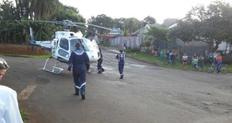 Helicóptero do Samu pousa na rua para resgatar bebê