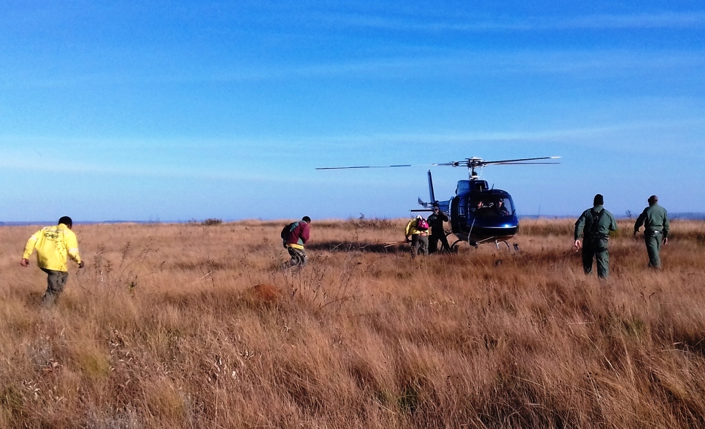 Helicóptero da Polícia Militar reforçou combate a incêndio no Parque Nacional da Serra da Canastra Helicóptero da Polícia Militar reforçou combate a incêndio no Parque Nacional da Serra da Canastra