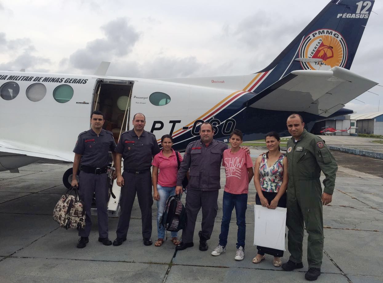 Esquadrilha Pégasus transporta adoslecente com câncer do interior de Minas para São Paulo para transplante Esquadrilha Pégasus transporta adoslecente com câncer do interior de Minas para São Paulo para transplante