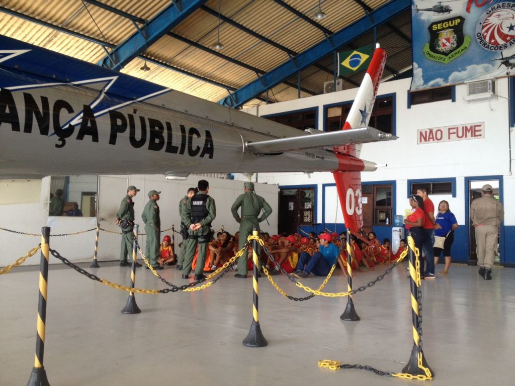 Projeto Escola da Vida: Alunos visitam instalações do GRAESP