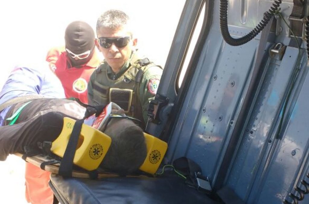 Fênix 01 resgata turistas europeus que sofreram acidente com buggy em Jijoca de Jericoacoara