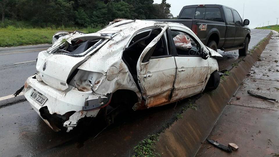 Helicóptero do Samu de Maringa resgata vítima de acidente na BR-487