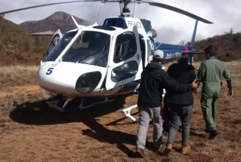 Estudante de Brasília é resgata de helicóptero após passar mal no Pico da Bandeira, entre ES e MG