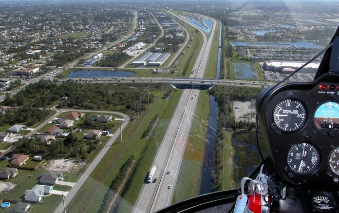 helicopter-1738402_960_720