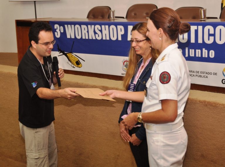 Palestra: “Atividades aéreas: o prazer de voar e a arte de se manter vivo”