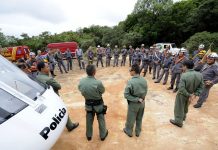 Bombeiros realizam curso de busca e salvamento em matas com apoio do Águia