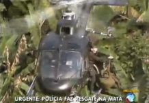 Helicóptero da Polícia Civil resgata corpo em mata do Rio