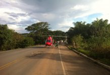 Bombeiro 01 resgata vítima de acidente de trânsito na GO-070