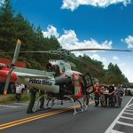 Acidente na Rodovia Índio Tibiriçá, em Santo André, no início do mês: vítima de 21 anos é socorrida depois de bater num caminhão. Foto: Antônio Milena