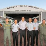 Após um longo processo composto por avaliações de aptidão física, mental e aulas práticas de voo, concluíram, na tarde de quarta (13/06), o curso de formação de Piloto Privado de Avião da Polícia Militar do Distro Federal, os seguintes Oficiais:  CAP Pereira Silva, 1ºTEN Werneck, 1º TEN Bruno Alves e 1º TEN Landgraf.