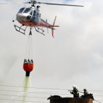 Incêndio de grandes proporções atingiu na manhã desta quinta-feira (7) um prédio comercial de tecidos no bairro Montese. Crédito: Marcos Campos