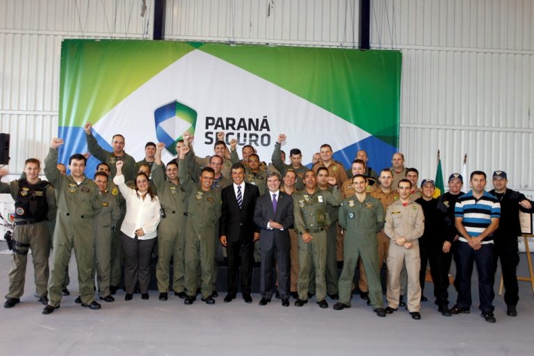 GRAER/PR recebe aeronave e inaugura novo hangar