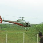 Helicóptero da Ciopaer foi rapidamente deslocado para a Serra da Munguba, em Pacatuba, e a tripulação fez o resgate do piloto FOTO: MIGUEL PORTELA (20/07/2011)
