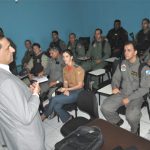 Secretário da Defesa Social, Dário Cesar com as tripulações.