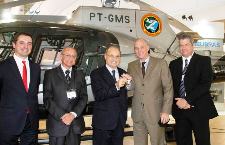 Helibras entregou novo helicóptero para segurança pública durante a Interseg 2012