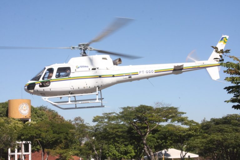 Governo de Goiás recebe helicóptero no aniversário do Gabinete Militar