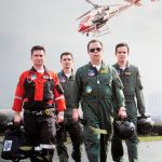 Cel PM Severo, Cmt do GRPAe e equipe de pilotos e médico. Foto: Discovery.