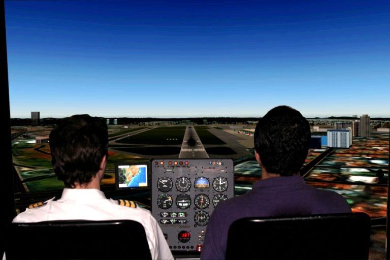Simulador de Voo AATD H300CBi da BRAVIO é certificado pela ANAC