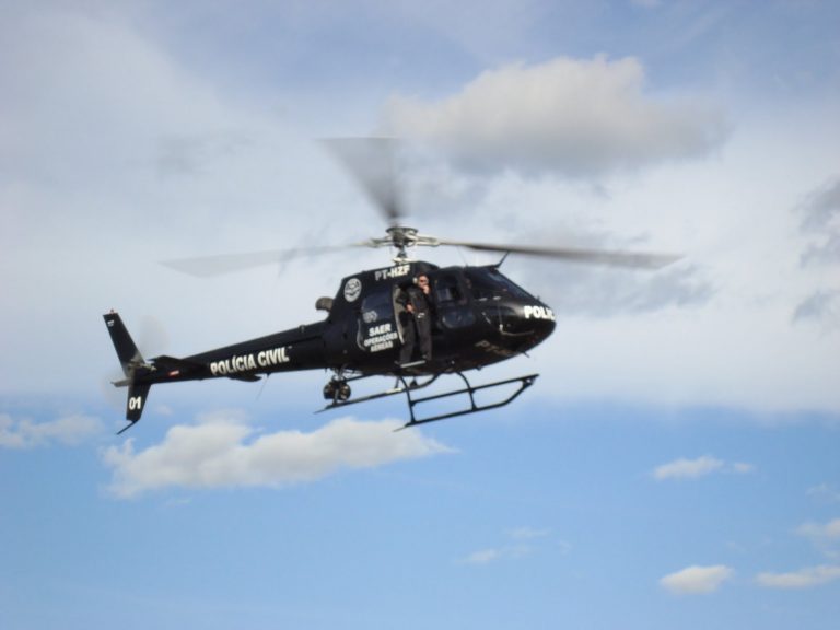 Delegados ressarcem a sociedade por uso irregular de helicóptero