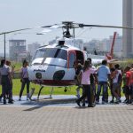 Crianças de entidade de Santos conheceram a BRPAe Praia Grande