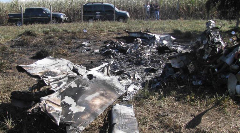 Identifique-se, voe na rota. Não seja seu próprio inimigo