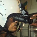 O equipamento permite que pilotos de helicóptero enxerguem até cinco quilômetros de distância em locais sem nenhuma visibilidade, o que aumenta a capacidade de alcance em uma operação.