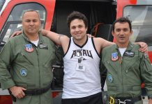 Jovem visita Grupamento Aéreo para conhecer os Águias que o resgataram