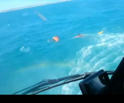 Polícia divulga vídeo com resgate de náufragos de barco pesqueiro no RN
