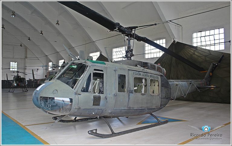 FAB pretende doar helicópteros Esquilo e H-1H Iroquois para a Polícia Civil do Rio de Janeiro