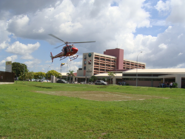 Aeronave Guardião 5 pousa nas dependências do Hospital Regional de Santarém/PA