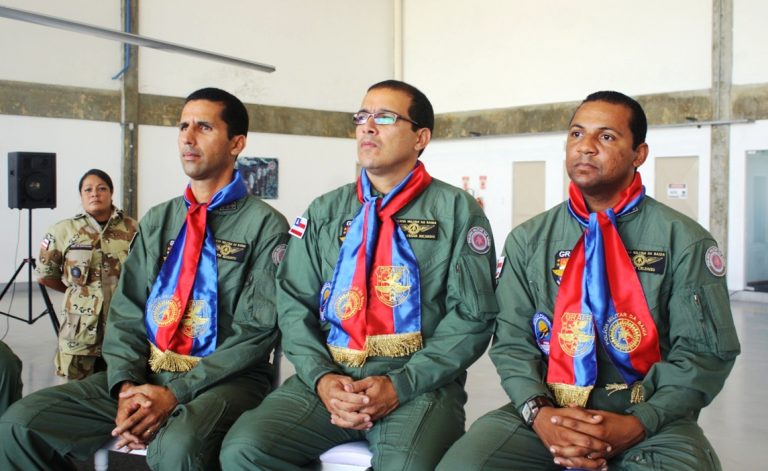 Gupamento Aéreo da Polícia Militar da Bahia tem novos comandantes de helicóptero
