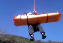 Vídeo mostra resgate de casal que caiu de parapente em Socorro, SP