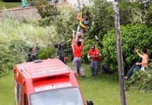 Homem é resgatado de dentro de poço em São Francisco do Sul, no Litoral Norte de SC