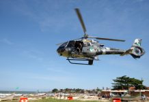 Bombeiros e policiais do BPMOA realizam resgate de vítima de afogamento em Pontal do Paraná