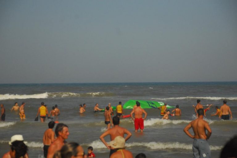 Guapo 13 apoia salvamento de praticante de kitesurf em Capão da Canoa