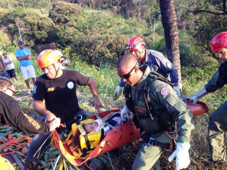 Arcanjo 01 resgata criança vítima de acidente na BR 381