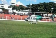 Helicóptero interrompe jogo de futebol para resgatar jovem no Paraná