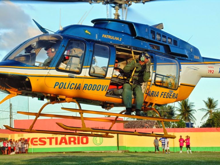 Adolescente de 13 anos com hemorragia intensa é resgatada por helicóptero da PRF